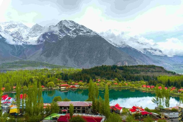 Shangrila Resort (Lower Kachura)