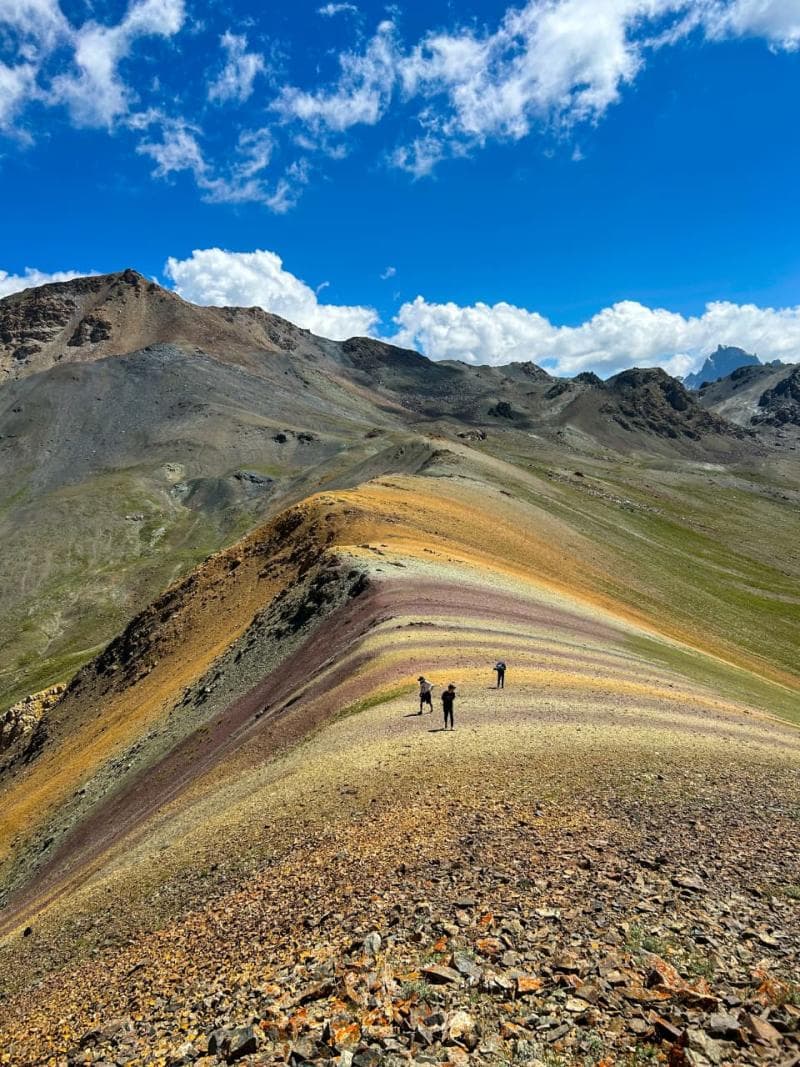 Rainbow Mountain Travel & Tours