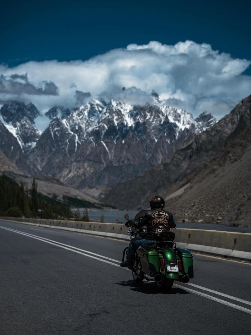 Motorcycle & Bike Rental in Gilgit-Baltistan – The Ultimate 2026 Travel Guide