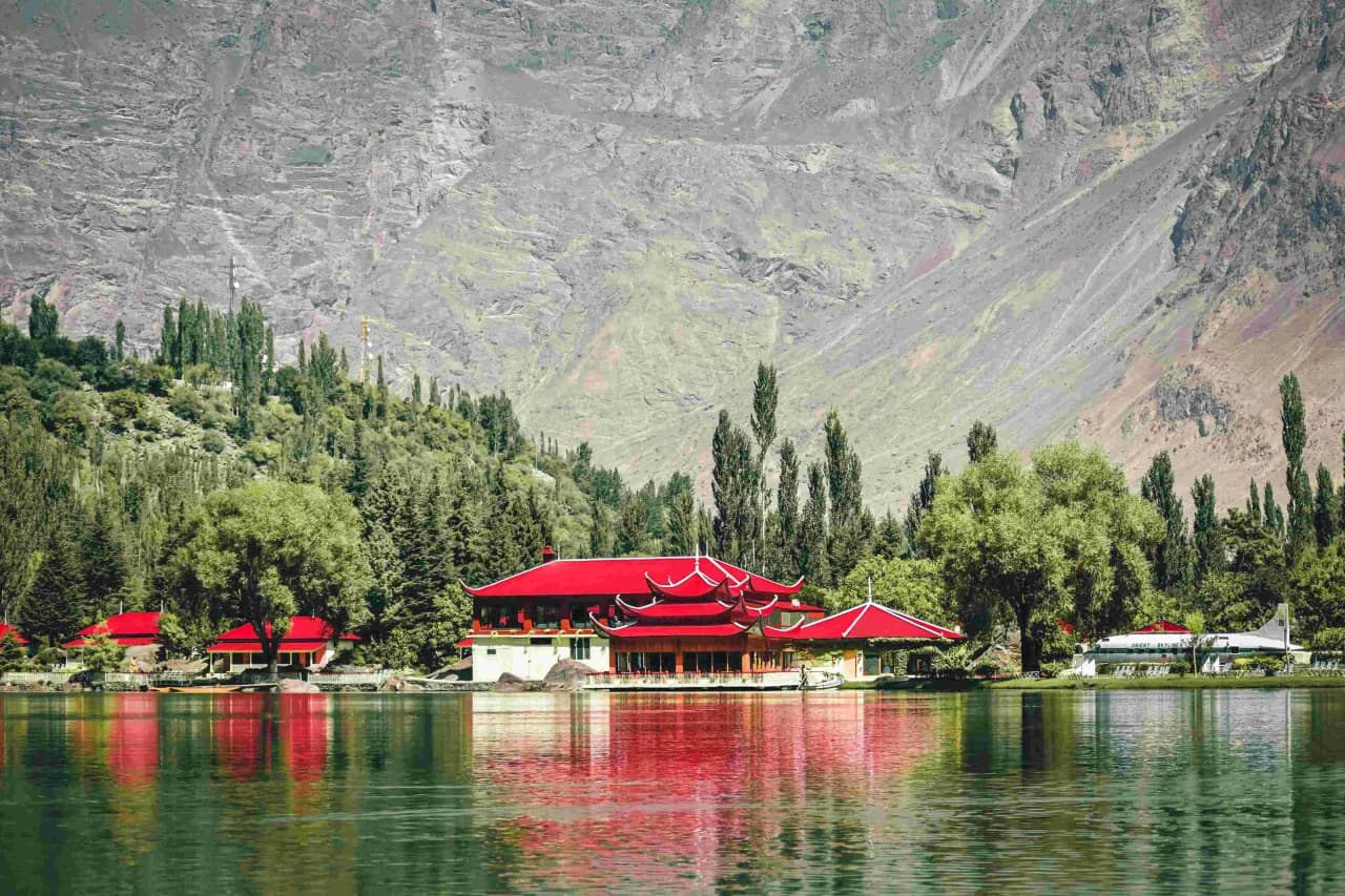 Shangrila Resort (Lower Kachura) featured 1