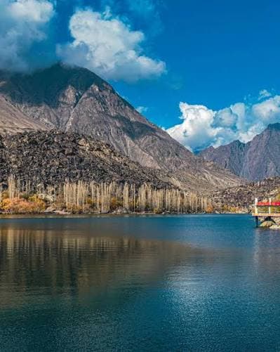 Upper Kachura Lake featured 4