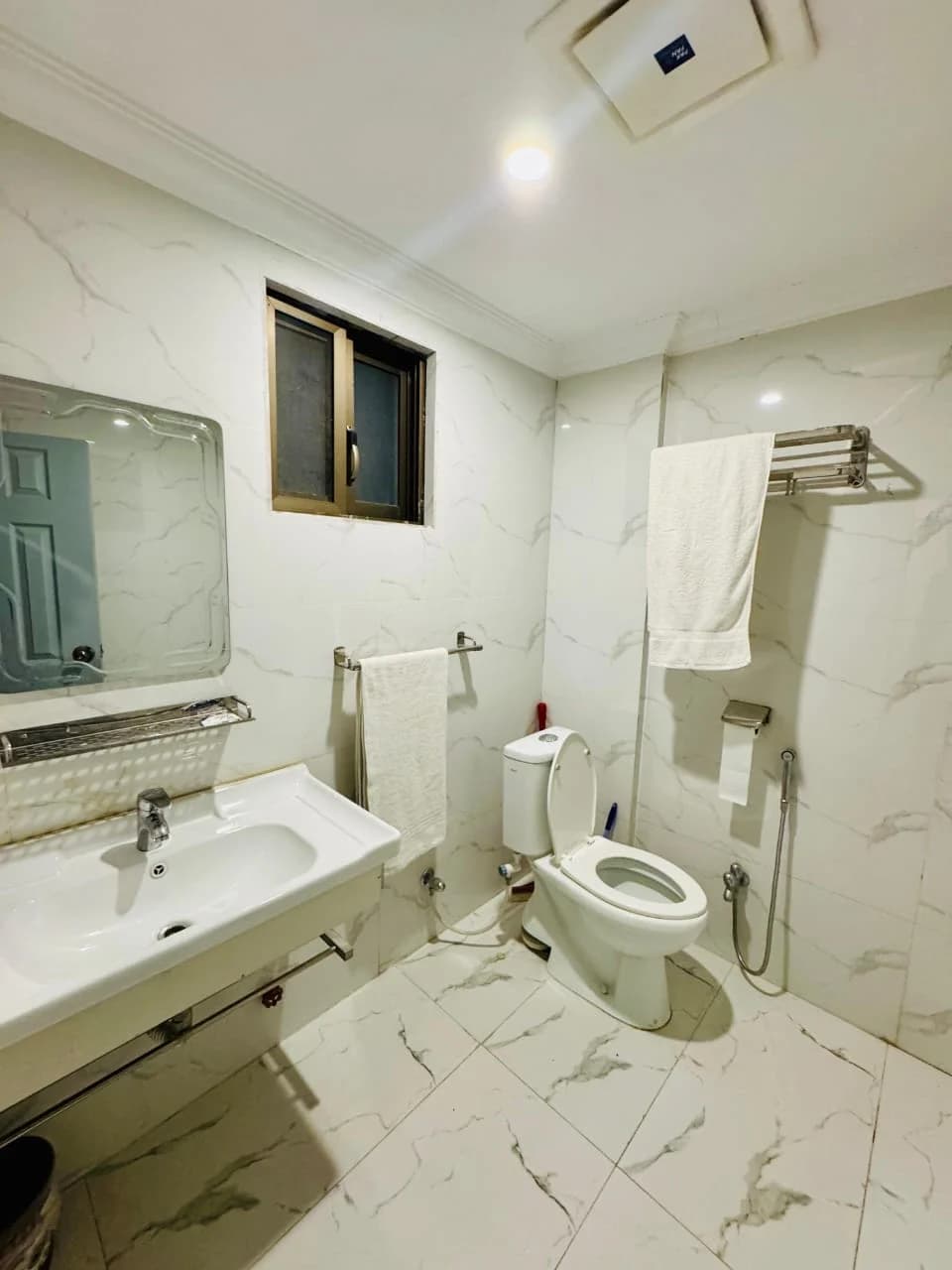 Shangrila Hotel Raikot featured 3