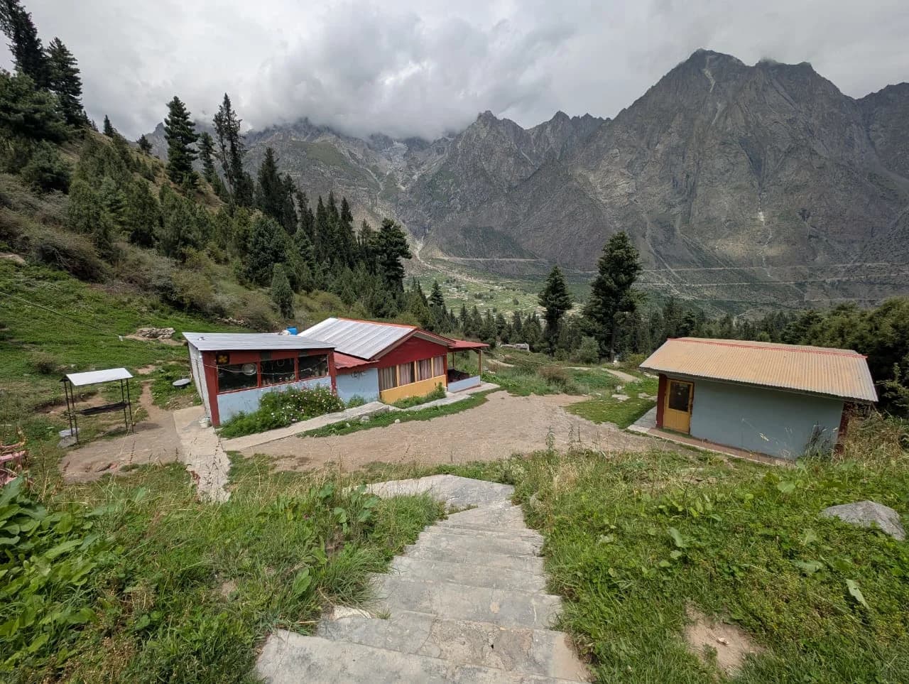 Flying Bird Resort featured 1